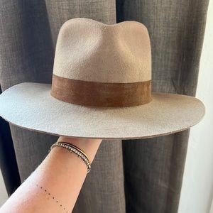 GIGI PIP hat size 57 (small)